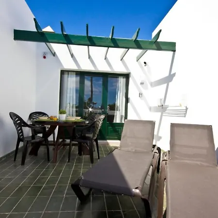 Daire Club Valena 3, Modern Apartment, Wifi, Close To Amenities, At Matagorda Puerto del Carmen (Lanzarote)