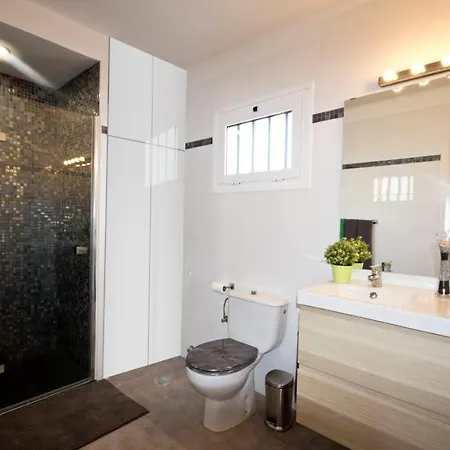 Apartament Club Valena 3, Modern Apartment, Wifi, Close To Amenities, At Matagorda *