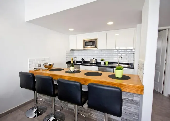 아파트 Club Valena 3, Modern Apartment, Wifi, Close To Amenities, At Matagorda *